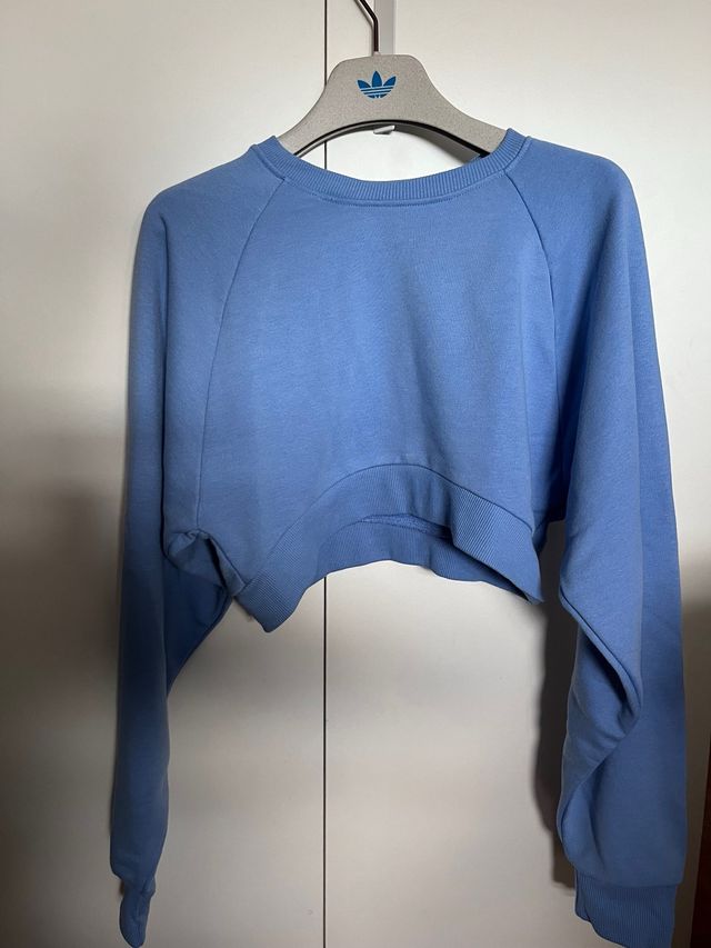 Sudadera corta Bershka azul