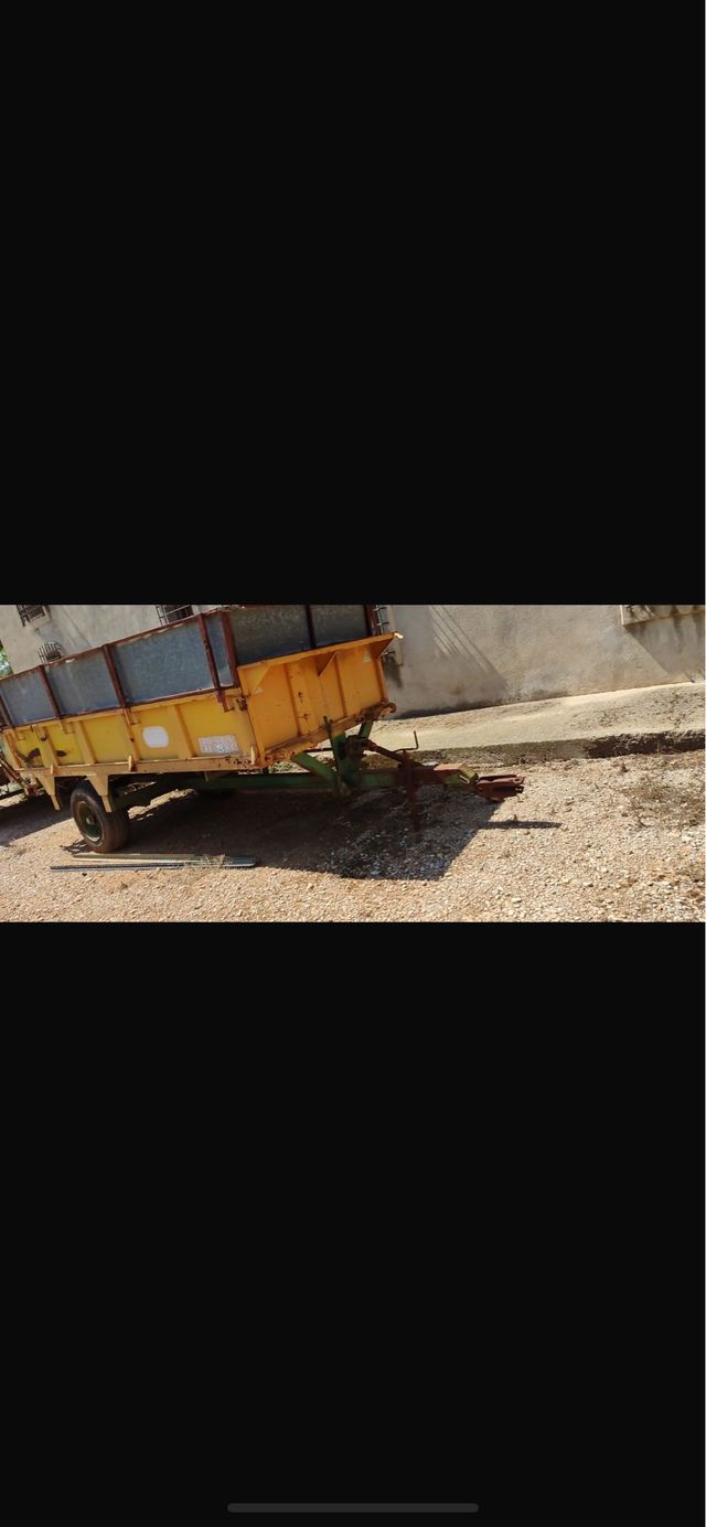 Remolque agrícola con papeles para tractor