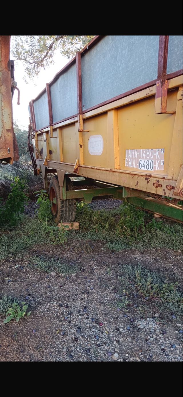 Remolque agrícola con papeles para tractor