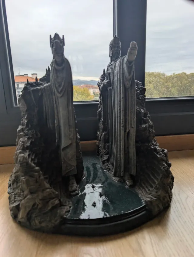 Estatua Argonath Señor de los Anillos