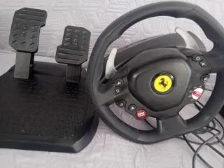 PlayStation 4 completa, buone condizioni