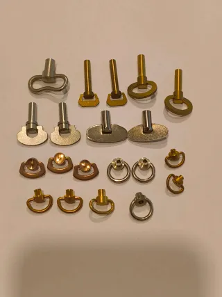 Lotto 20 chiavette per orologi