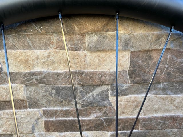 Pneu Dianteiro BTT de Carbono