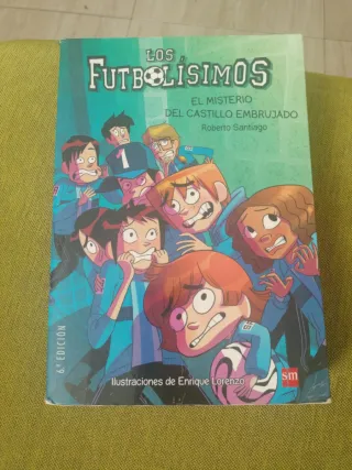 Los Futbolísimos 6: El misterio del castillo em...