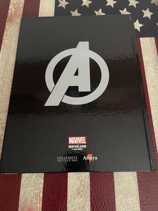 2 CÓMICS IRON MAN. 1 DE REGALO.