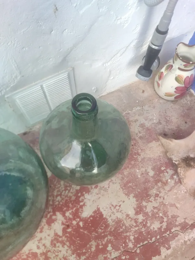 2 damajuanas antiguas de vidrio