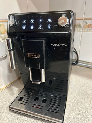 Cafetera Delonghi Autentica Automática