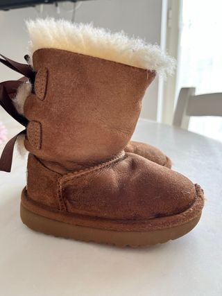 Stivali UGG Bambina Marrone Fiocco