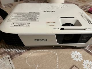 Proyector Epson Negro