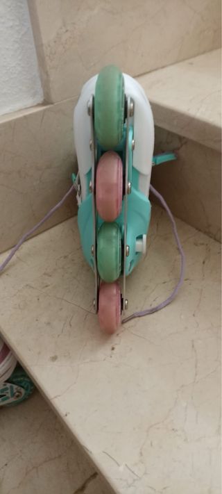 Patines ajustables SULIFEEL color blanco y turques