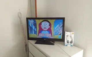 Tv 22"+cascos de regalo ascao