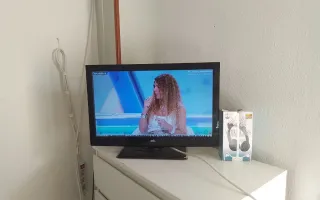 Tv 22"+cascos de regalo ascao