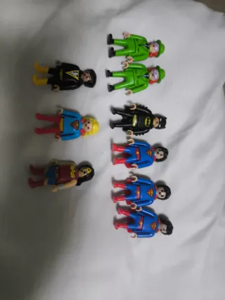 Cambio Figuras Playmobil Superhéroes y Villanos