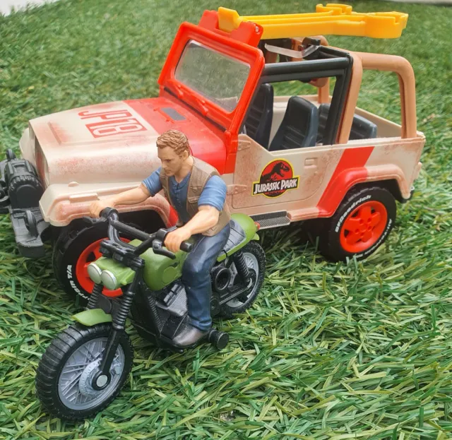 Pack Jurassic World Jeep y Moto