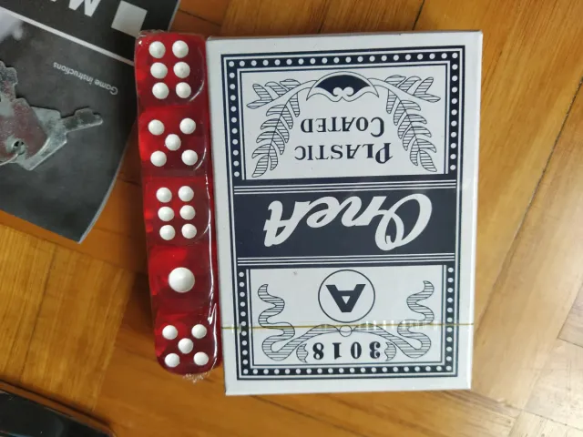 Maletín de póker con fichas y accesorios