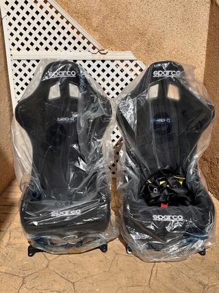 2 Asientos Sparco Grid Q + arnés 3 puntos