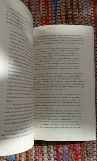 Historia crítica del vino español