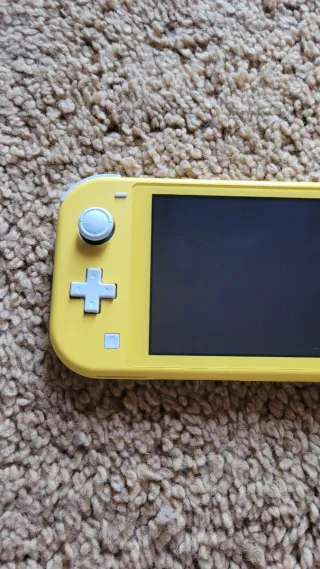 Nintendo Switch Lite Giallo