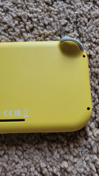 Nintendo Switch Lite Giallo