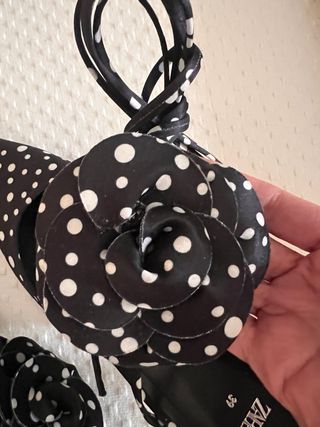 Zapatos tacón Zara Ed. Limitada lunares.