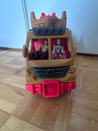 Camión Jurassic World con figuras