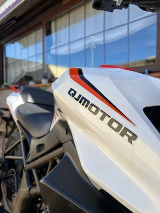 Motocicleta QJ TRX 125