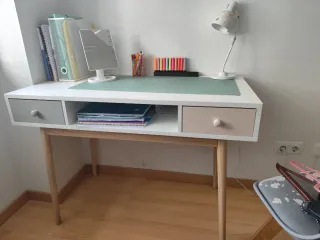 Escritorio juvenil blanco con cajones