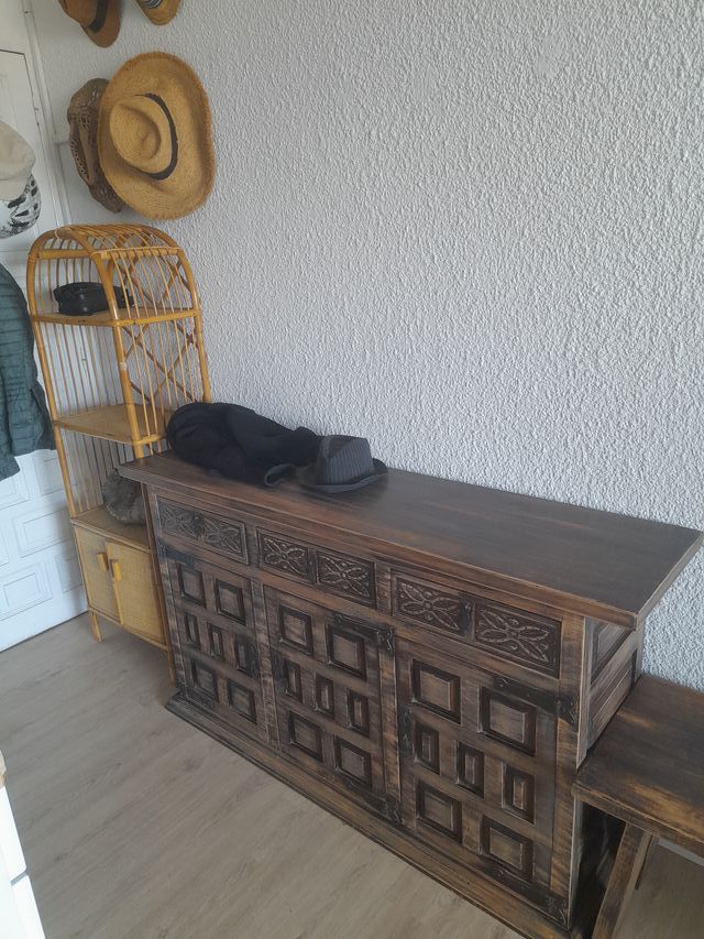 mueble recibidor madera fuerte firme con llaves