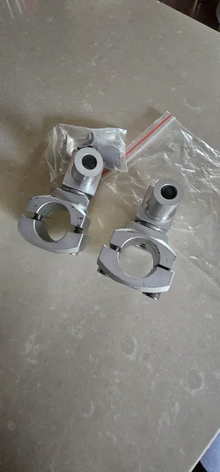 Alzas Amortiguadas para Moto