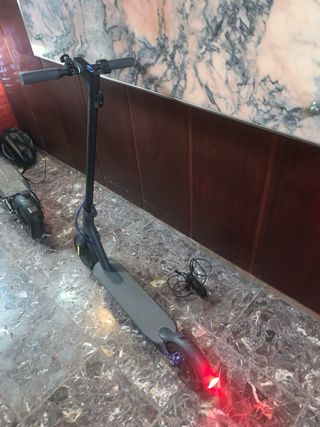 Xiaomi Mi Electric Scooter 3 Negra COMO NUEVO