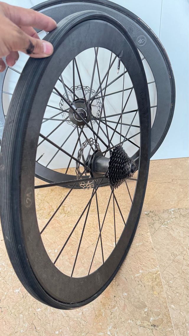 Ruedas Lightweight Mielstein Schwarz Edition