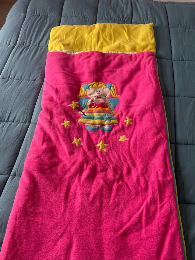Saco de dormir infantil con hada y estrellas