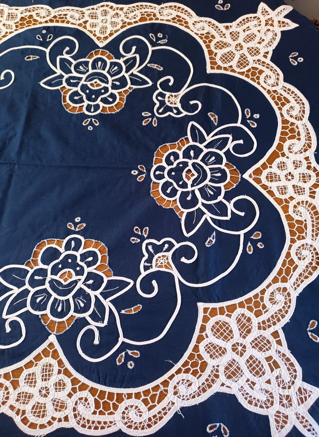 Antigua mantelería con encaje de Brujas 12 servici