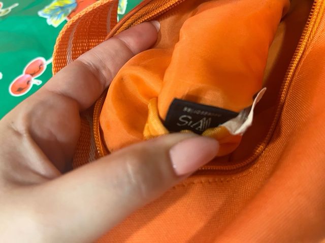 Neceser naranja con asa