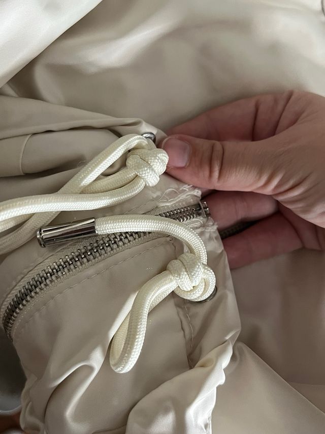 Chaqueta Bershka Beige