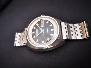 Reloj Citizen Seven Automático Negro