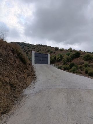 Finca rústica 4000m² con apero
