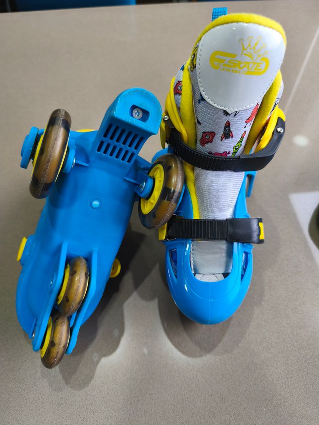 Patines ajustables T31-34 + Casco