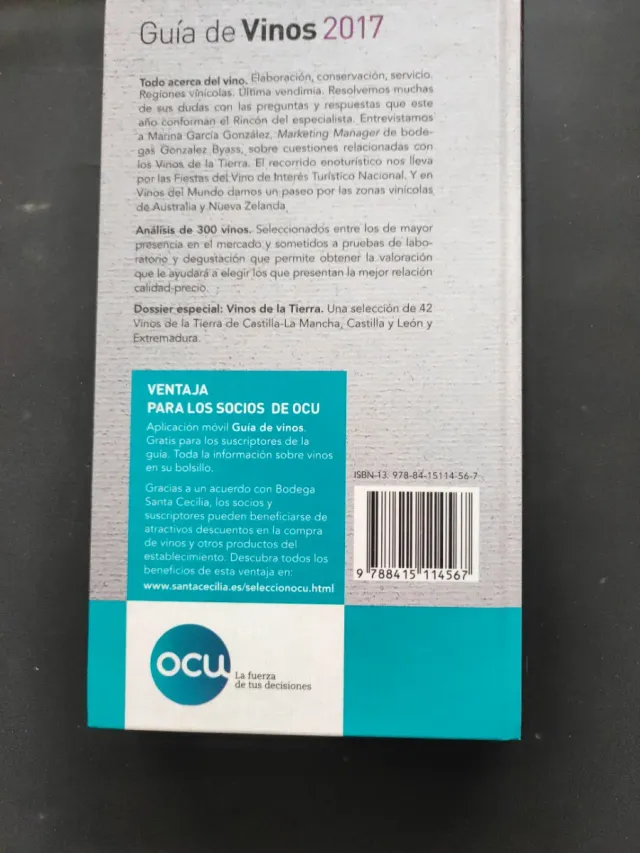 Guía De Vinos 2017. 