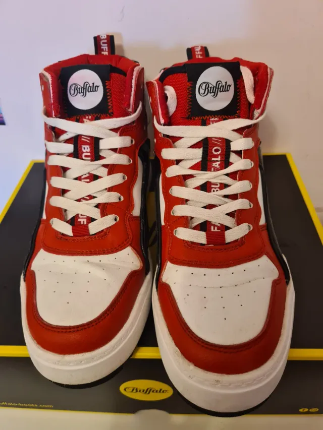 Scarpe Buffalo rosse e bianche Tg 38