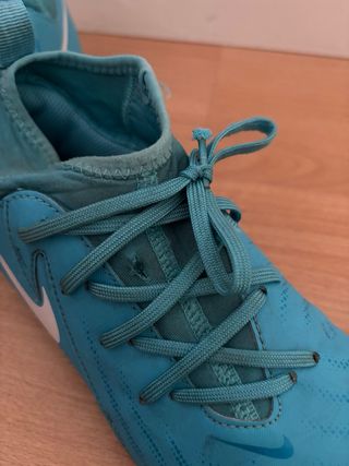 Botas fútbol Nike Phantom Luna Talla 35.5