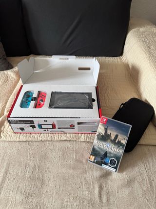 Nintendo Switch + Hogwarts Legacy