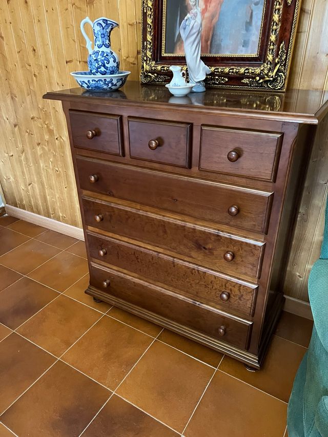 Cómoda de madera con 6 cajones