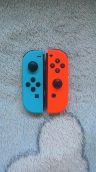 Joy-Con Nintendo Switch Azul y rojo