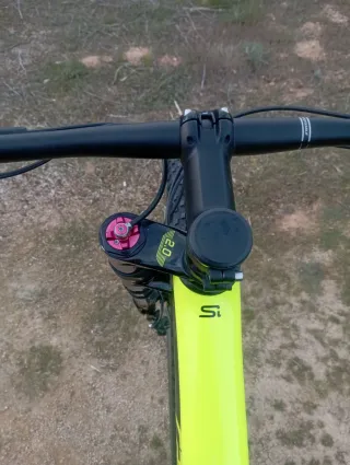 Bicicleta Montaña Cannondale cabono