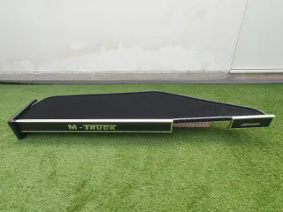 Mesa interior camión Mercedes