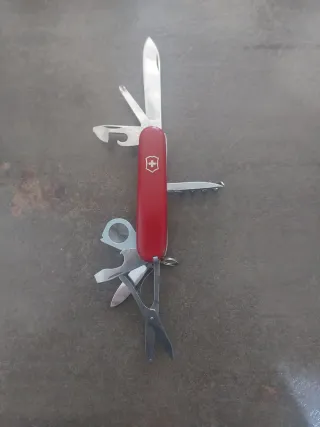 Coltellino Svizzero Victorinox Rosso