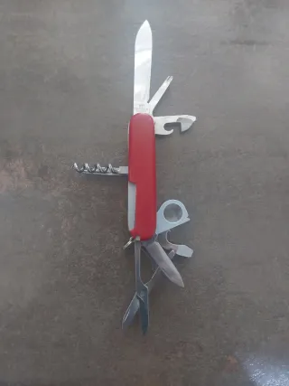 Coltellino Svizzero Victorinox Rosso