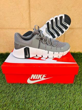 Nike Free Metcon 5 Talla 45.5 con etiqueta.