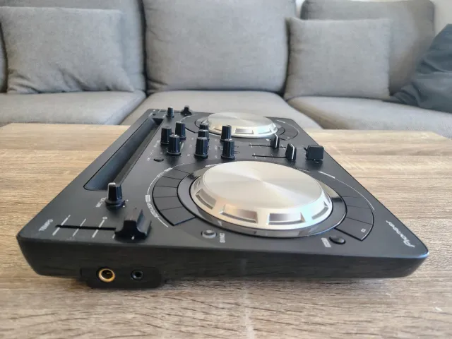 Controlador DJ Pioneer DDJ-WeGo3